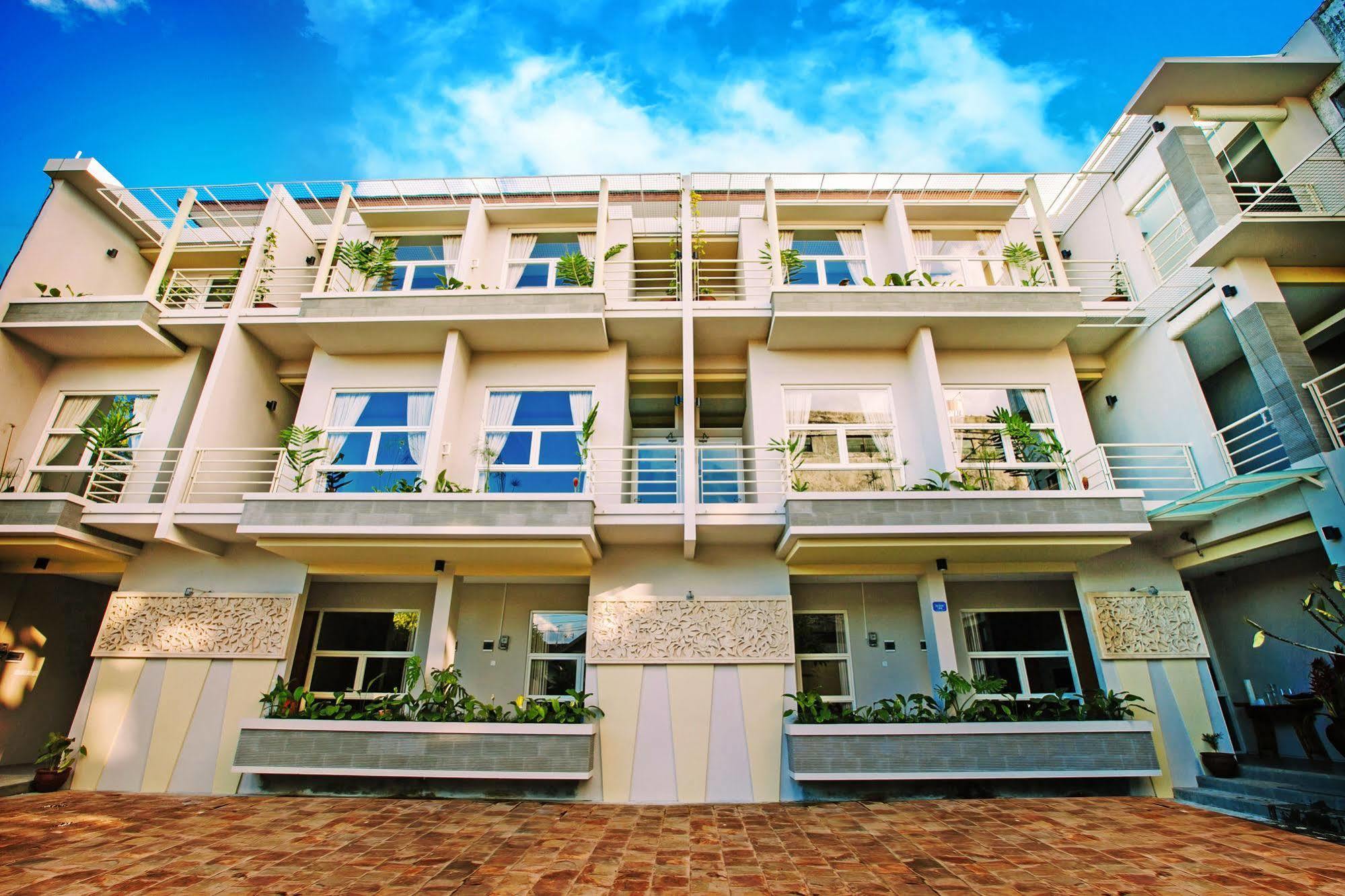 Bali True Living Aparthotel Denpasar Exteriör bild