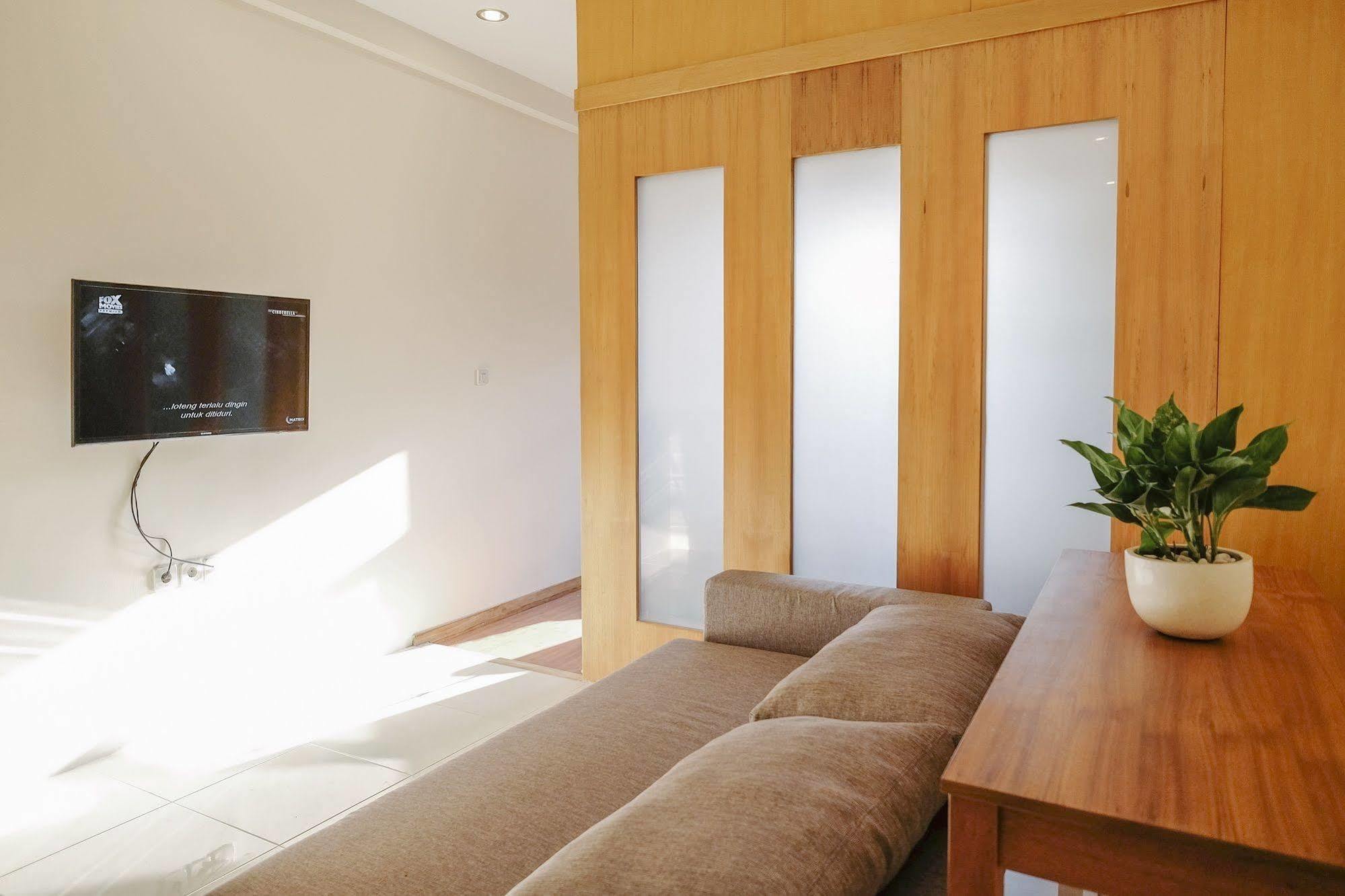 Bali True Living Aparthotel Denpasar Exteriör bild
