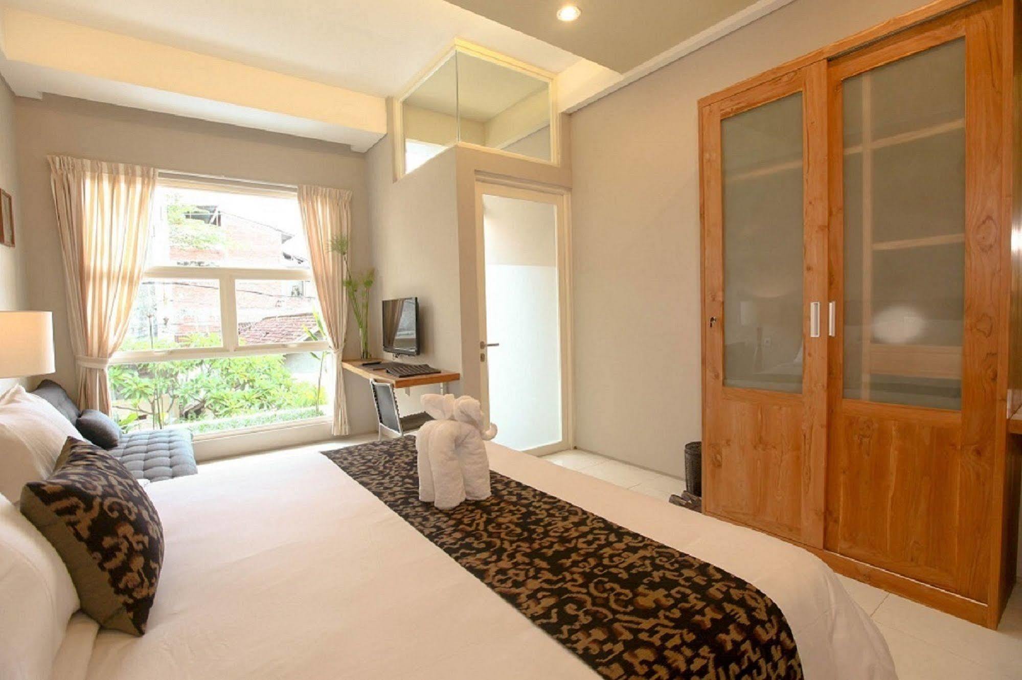 Bali True Living Aparthotel Denpasar Exteriör bild